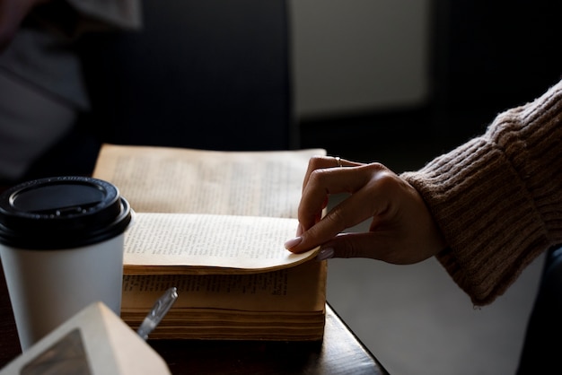 跪求《忐忑》歌词